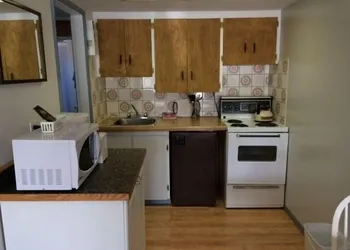 Twin Rivers Motel Castlegar hotel thumbnail 8