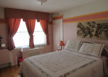 Gîte Saint-Laurent hotel thumbnail 6