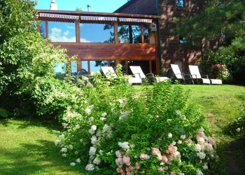 Auberge St-Mathieu du Lac hotel thumbnail 2