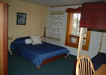Auberge St-Mathieu du Lac hotel thumbnail 5