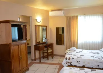 Hotel La Hacienda hotel thumbnail 8