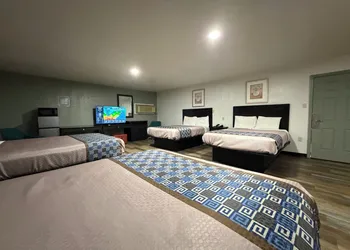 Budget Inn hotel thumbnail 5