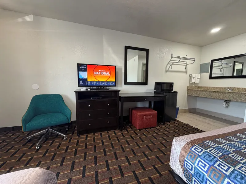 Budget Inn hotel detail image 6