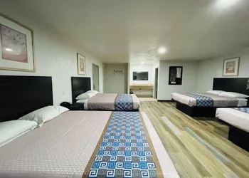 Budget Inn hotel thumbnail 7