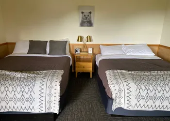 Sheep Mountain Lodge hotel thumbnail 6