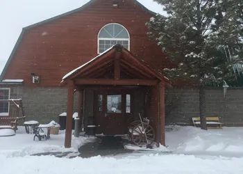 Buffalo Lodge and Grill hotel thumbnail 2