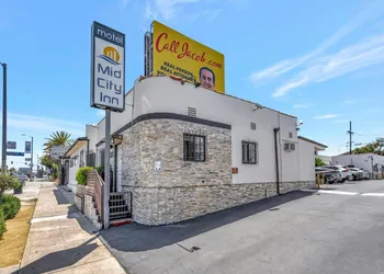 Mid City inn hotel thumbnail 7