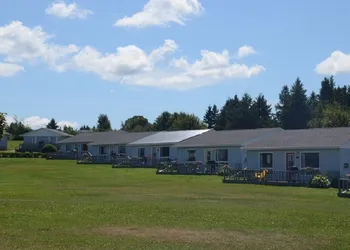 Sundance Cottages hotel thumbnail 4
