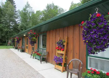Dwight Village Motel hotel thumbnail 6