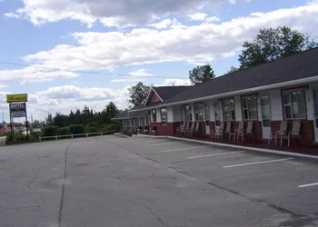 Bo-Mark Motel hotel thumbnail 2