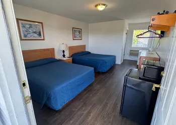 Lakeside Motor Lodge hotel thumbnail 3