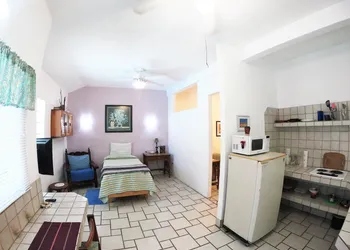 Baldwin's Guest House Cozumel hotel thumbnail 7