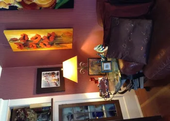 Gaslight Inn Victoria hotel thumbnail 7