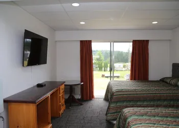 Timberlodge RV & Campground hotel thumbnail 8