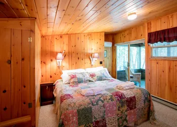 Ludlow's Island Resort hotel thumbnail 7