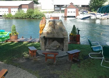Channel Watefront Cottages hotel thumbnail 3