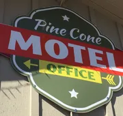 Piazza's Pine Cone Inn hotel detail image 5