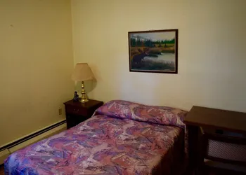 Brookside Inn hotel thumbnail 6