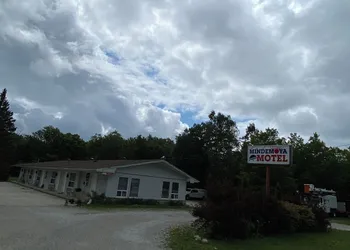 Mindemoya Motel hotel thumbnail 4