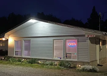 Mindemoya Motel hotel thumbnail 8