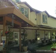 Cedar Wood Lodge B&B hotel detail image 3