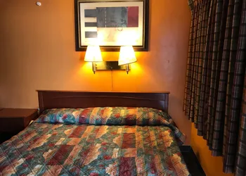 Towne House Motel hotel thumbnail 2