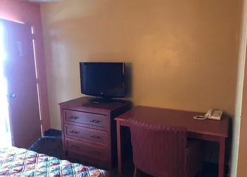 Towne House Motel hotel thumbnail 5