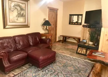 Cowboy's Lodge hotel thumbnail 6