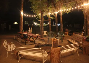 Black Bear Inn hotel thumbnail 5