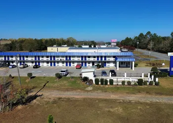 Sunrise Inn hotel thumbnail 3