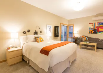 Cormier's Studio hotel thumbnail 8
