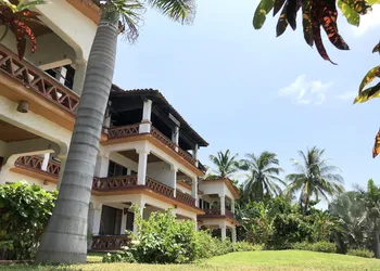 Hotel Arcoiris hotel thumbnail 2