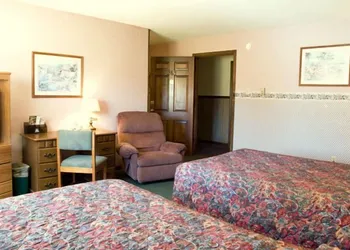 Carlin Villa Motel hotel thumbnail 8