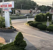 Chisholms Motor Inn hotel detail image 3