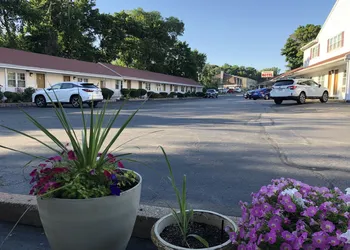 Chisholms Motor Inn hotel thumbnail 5