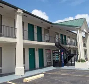 Americas Best Inn Brinkley hotel detail image 4