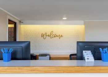Waves Oceanfront Resort hotel thumbnail 8