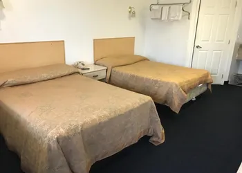 Mayfair Motel hotel thumbnail 8