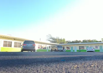 Sandman Inn Motel hotel thumbnail 2