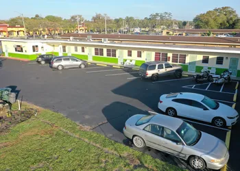 Sandman Inn Motel hotel thumbnail 4