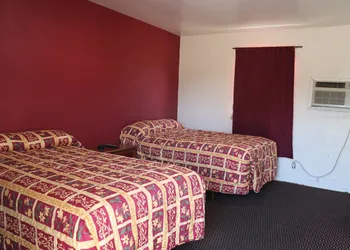 Sandman Inn Motel hotel thumbnail 5