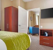 Comfort Inn & Suites near JFK Air Train hotel detail image 5