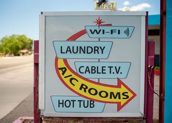 Circle R Motel hotel thumbnail 5