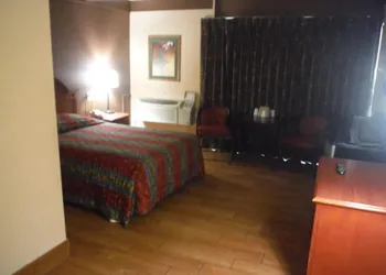 Budgetel Inn & Suites Hotel hotel thumbnail 8