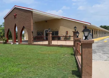 Albany Inn & RV Campground hotel thumbnail 6