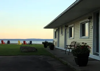 Alpine Motor Inn hotel thumbnail 8