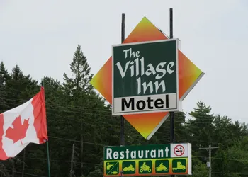 The Village Inn Motel hotel thumbnail 2