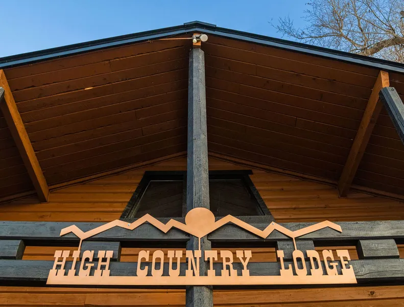 High Creek Lodge & Cabins hotel detail image 2