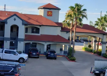 Palace Inn Hwy 6 North & Clay Rd hotel thumbnail 8