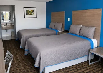 AmeriStay Inn &Suites hotel thumbnail 4